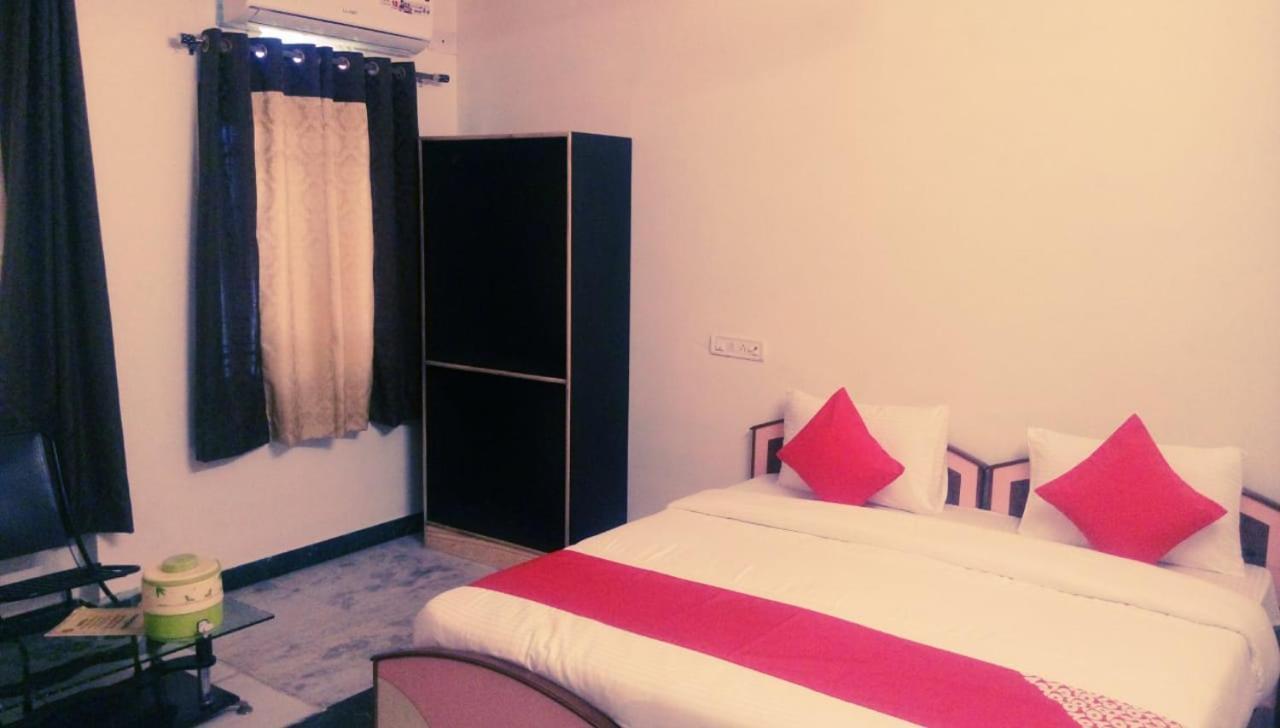 Hotel Rajkamal International Udajpur Exteriér fotografie