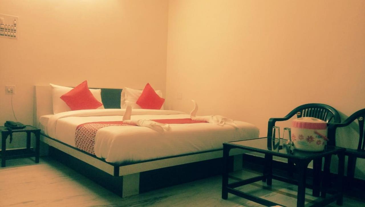 Hotel Rajkamal International Udajpur Exteriér fotografie