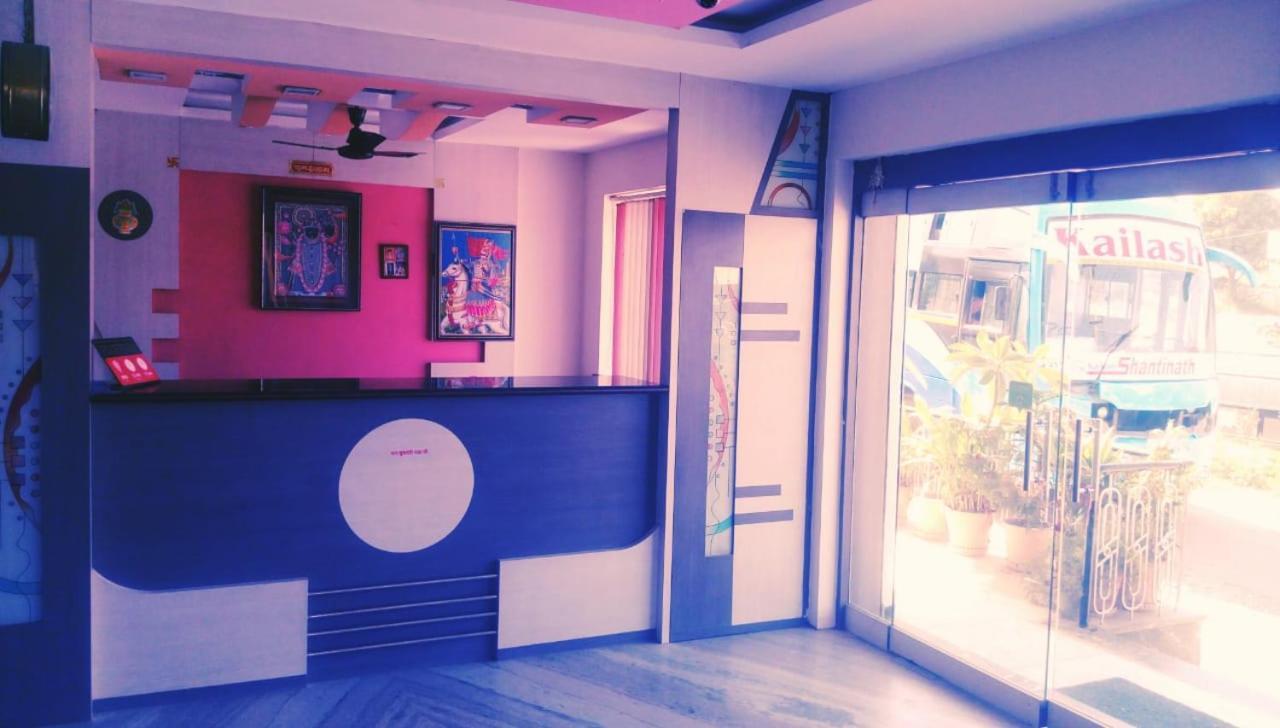 Hotel Rajkamal International Udajpur Exteriér fotografie