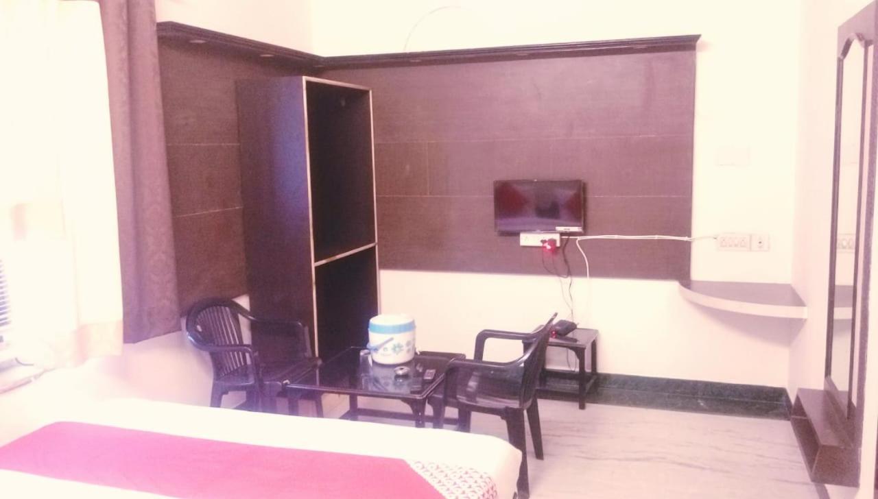 Hotel Rajkamal International Udajpur Exteriér fotografie